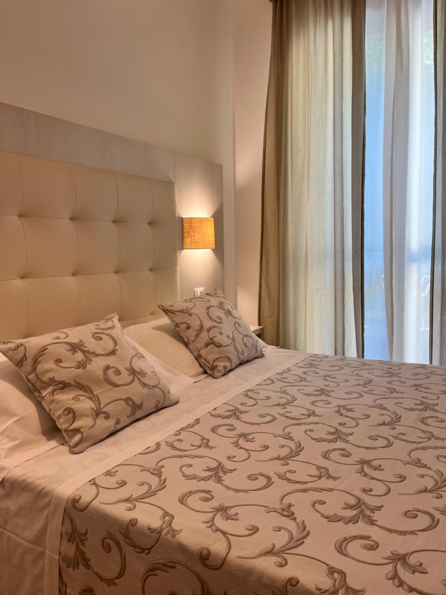 Albergo Degli Amici Монтероссо-аль-Маре Екстер'єр фото