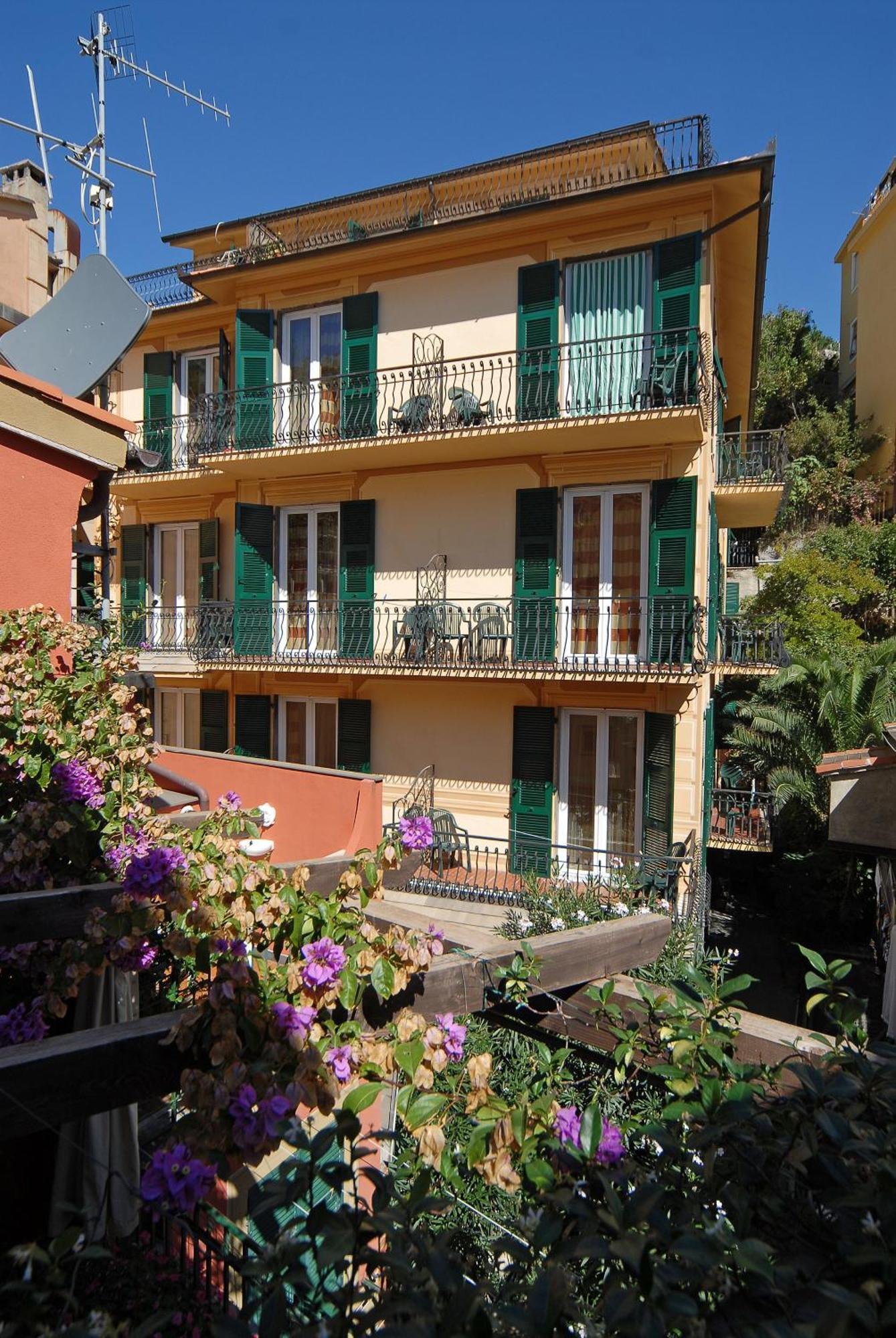 Albergo Degli Amici Монтероссо-аль-Маре Екстер'єр фото